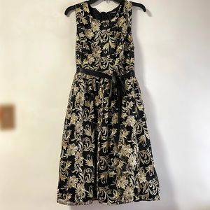 Roz & Ali | Black and Gold Metallic Embroidery Dress